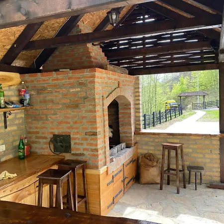 Kuca Za Odmor Marjanovic גורני מילנובץ